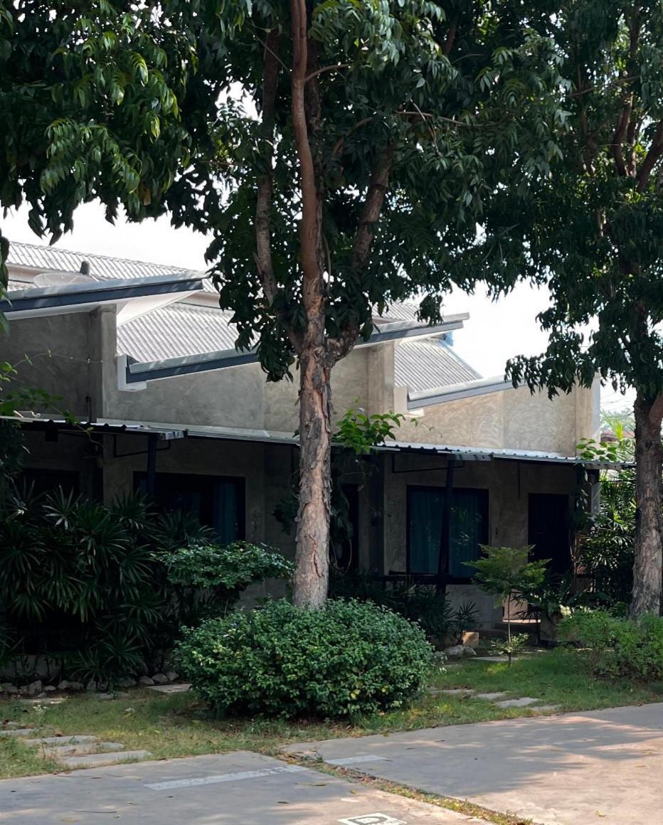บ้านพักบุหงา199 อ สรรพยา Sapphaya Exteriér fotografie